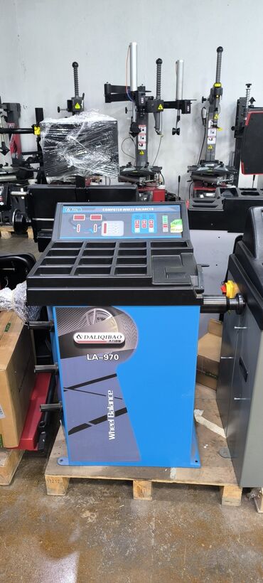 Шиномонтажное оборудование: Балансировки до 24 размера Романка- 55000 сом GD-117 А -70000 с — 9