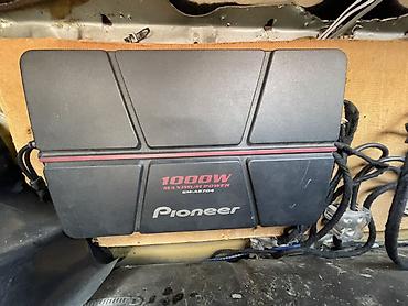 Pioneer GM-A6704 avtomobil gücləndiricisi - Maksimal güc: 1000W -