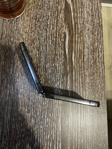 Samsung: Samsung Galaxy Z Flip 3 | İşlənmiş | 256 GB | rəng - Qara | Sensor