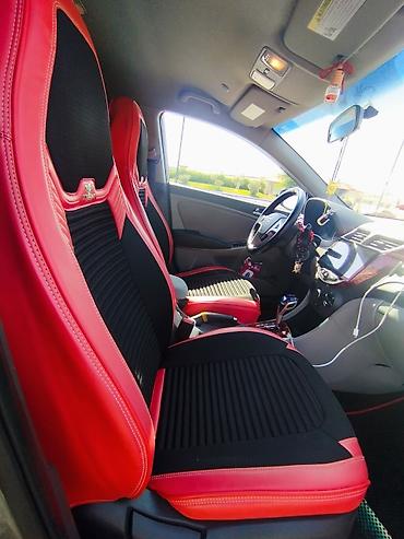 Hyundai: Hyundai Accent sedan - Kuzov: 4 qapılı sedan, boz rəng - Nömrə — 5