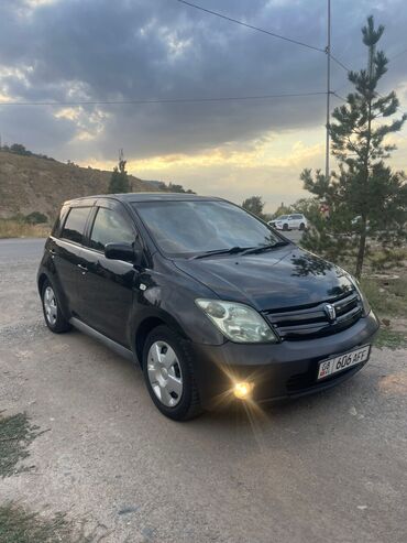 Toyota: Toyota ist: 2003 г., 1.5 л, Автомат, Бензин, Хэтчбэк