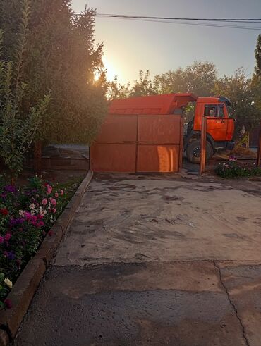 дом в манасе: Бишкек, срочно!продается дом 🏡5-соток 4-х комнатный, есть коледор