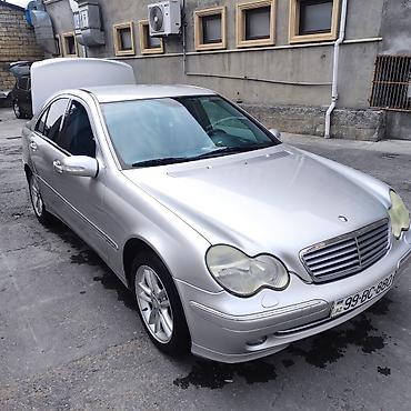 mercedes c190: Atecili satılırMercedes-Benz C-Class sedan təqdim olunur. Avtomobil — 1