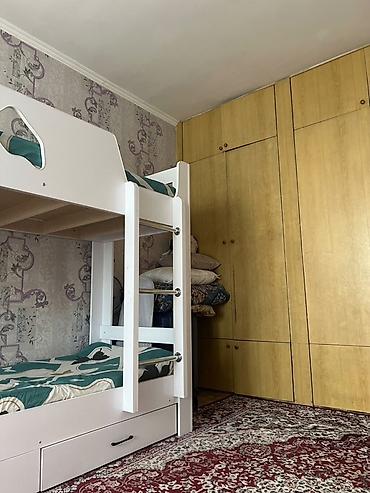 гостинич: 2 комнаты, 40 м², Гостиничный тип, 2 этаж, Старый ремонт — 2