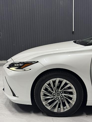 хром для авто: Lexus ES: 2022 г., Гибрид, Седан — 5