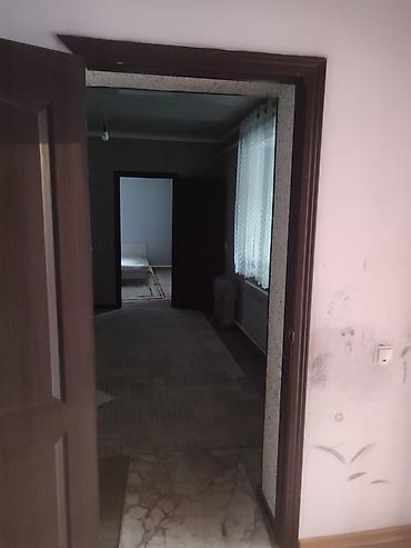 дом в дордой: Срочно продается дом под бизнес под склад. Дордой 1 недалеко от — 1