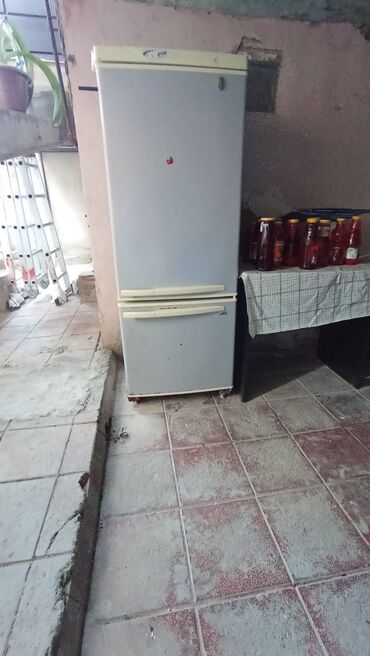 İşlənmiş 2 qapılı Pozis Soyuducu Satılır, rəng - Boz, Təkərli