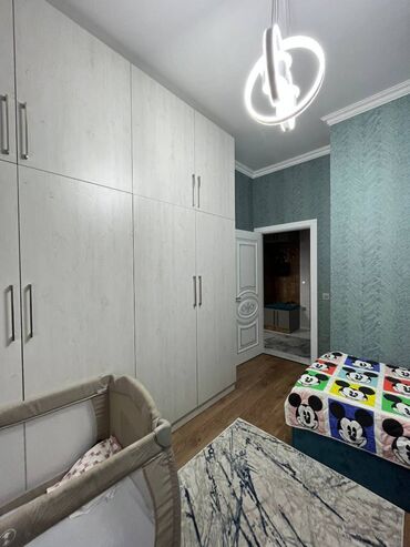 Uzunmüddətli kirayə mənzillər: Yeni günəşli D massivi,290 nömrəli məktəbin yanında,15 — 10