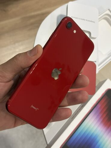 Apple iPhone: IPhone SE 2022, Qırmızı, Simsiz şarj — 8