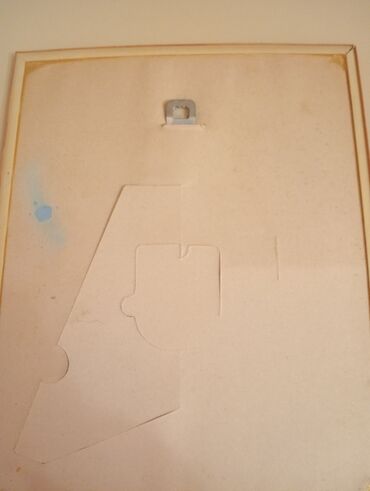 Şəkillər, tablolar: Şəkilli çərçivə, şəkilləri deyişdirmek olmur. ancaq divardan asıla — 9