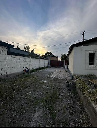 Продажа коттеджей и домов: 🔥Продается Дом 🔥 🏡Район: Ак орго ✅Участок: 5 соток 📍Площадь: 80 — 11