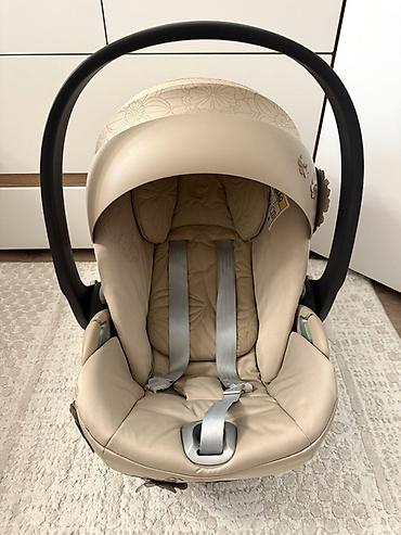 для новорожденного: Продаю автолюльку Cybex Cloud Simply Flowers, модель линейки T i-Size — 2