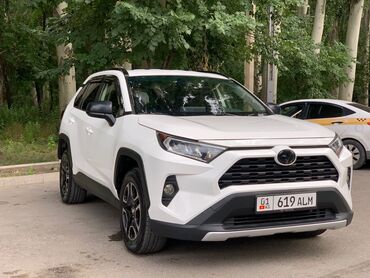 айди а6: Toyota RAV4: 2019 г., 2.5 л, Вариатор, Бензин, Кроссовер