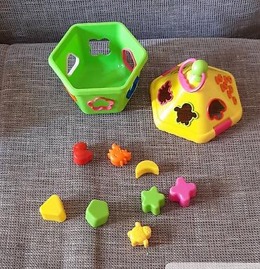 crocs sandale deca: Didaktička igračka – šestougaoni sorter oblika sa poklopcem - — 1