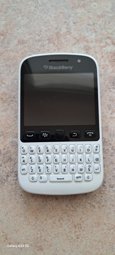 разблокировка телефонов: Blackberry 9720, Новый, цвет - Белый, 1 SIM