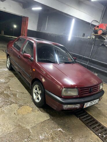 фолксваген жетта: Volkswagen Vento: 1992 г., 1.8 л, Механика, Газ, Седан