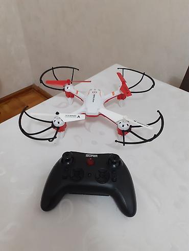 mozaika oyuncaq: 4 qanadlı RC kvadrokopter dron - Rəng: ağ/qırmızı gövdə, qara — 3