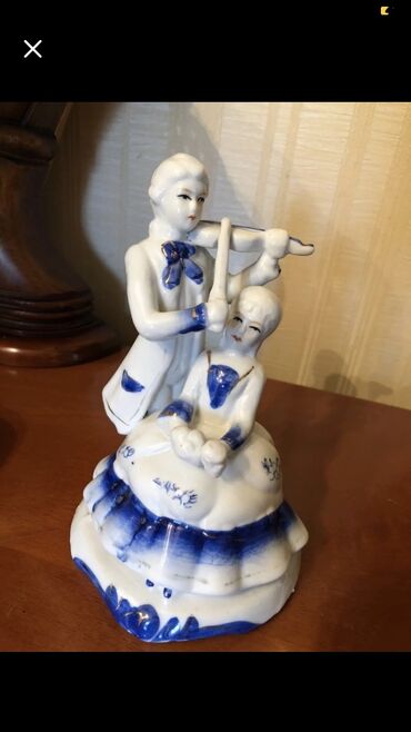 Heykəlciklər: Birinci Statuetka 50,qalani 35 man gumuw qawiglar 6 eded 200 man 875 — 2