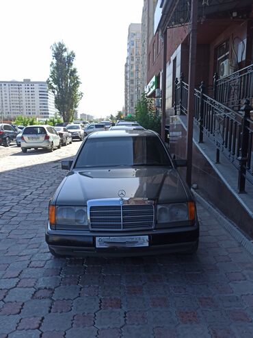 мерс 124 ещка: Mercedes-Benz W124: 1991 г., 2 л, Механика, Бензин, Седан