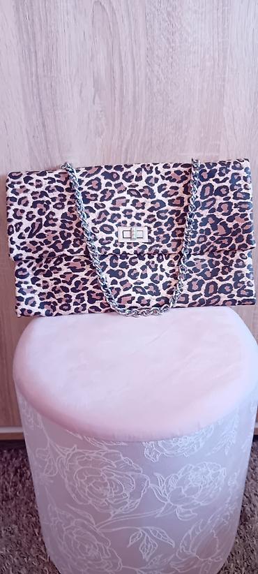 Torbe: Set torbi – 4 modela 1) Elegantna crna torba preko ramena - — 5
