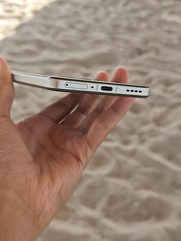 2 gb: Realme GT 7 Pro, Б/у, 256 ГБ, цвет - Серый, 2 SIM — 5