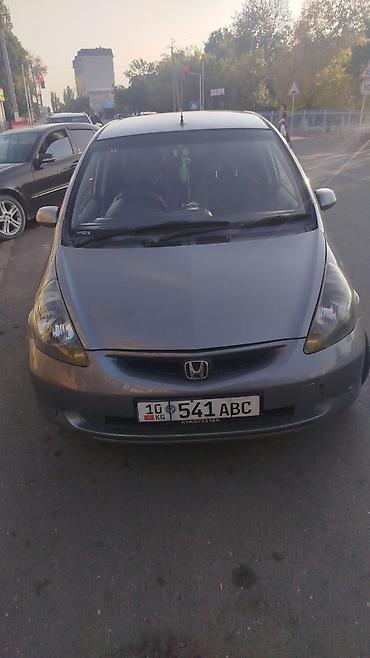 Honda Fit: 2003 г., 1.3 л, Автомат, Бензин, Хэтчбэк