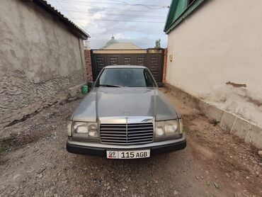 Mercedes-Benz: Mercedes-Benz W124: 1988 г., 2.3 л, Механика, Бензин, Седан