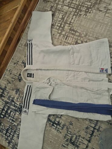sumqa: Cudo paltar original adidas 10 11 12 13 yasli usaqlar üçün 2 ay