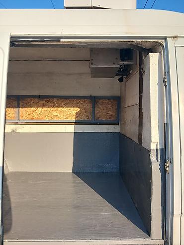 renault master: Mercedes-Benz : 1990 г., Фургон — 9