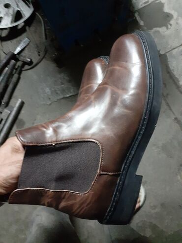 классические мужские ботинки: Корея челси размер 41 подошово гелевые деми сезона состояние 9 из 10