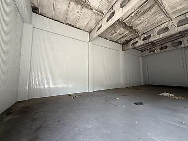 склад на аренду: 240 м², С высокими потолками — 5