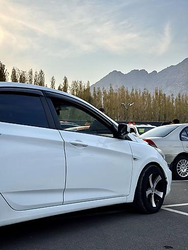 е 211: Hyundai Solaris: 2013 г., 1.6 л, Автомат, Бензин, Седан — 7