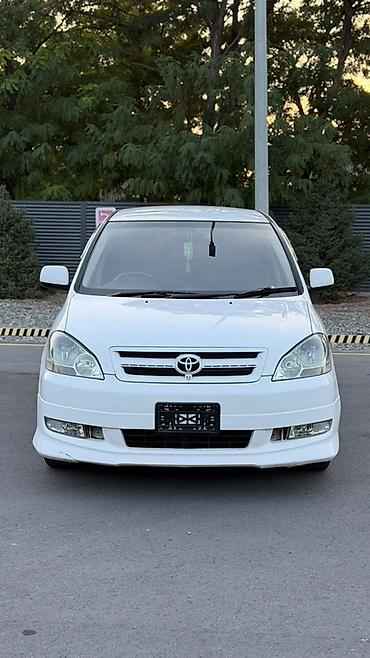 Toyota: Toyota Ipsum: 2002 г., 2.4 л, Автомат, Газ, Минивэн — 3