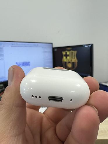 гарнитур цена: СРОЧНО Продается наушники Apple AirPods 4 (ANC) Торг уместен. - — 6