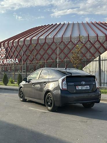 хайландер платинум: Toyota Prius: 2015 г., 1.8 л, Вариатор, Гибрид, Хэтчбэк — 4