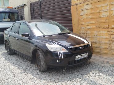 Ford: Ford Focus: 2011 г., 1.6 л, Механика, Бензин, Седан