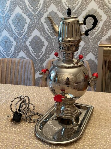 Samovarlar: Yeni Elektrik Samovar, 10-dan çox l, Ünvandan götürmə