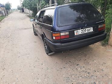 салон гольф 4: Volkswagen Passat: 1989 г., 1.8 л, Механика, Универсал — 2