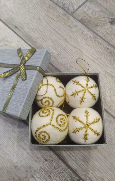 Ёлочные шары и украшения: Ёлочные игрушки Игрушки из войлока украсят ваш дом и создадут — 2