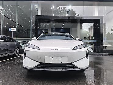 сктер: BYD E9: 2026 г., 1.5 л, Автомат, Электромобиль, Седан — 1