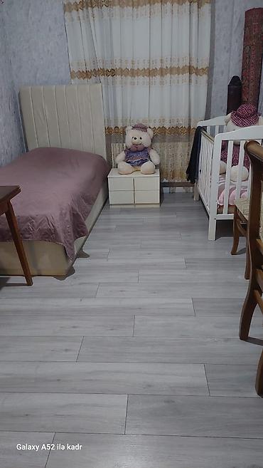 absheron: Mənzildə peşəkar dizaynla hazırlanmış mətbəx və geniş yaşayış sahəsi — 3