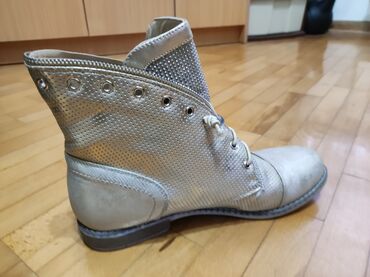 Women's Footwear: Ankle boots, 41