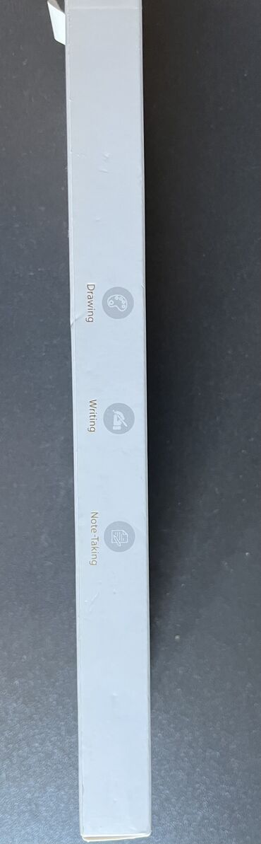 ipad 7th generation qiymeti: Stylus pen heç islenmiyib. İpad ucun tam eladi rəsm cekmek uçun ve ya