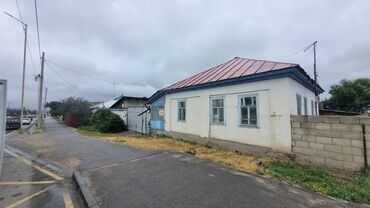 срочно продам дом в бишкеке: Дом, 150 м², 4 комнаты, Собственник, Косметический ремонт