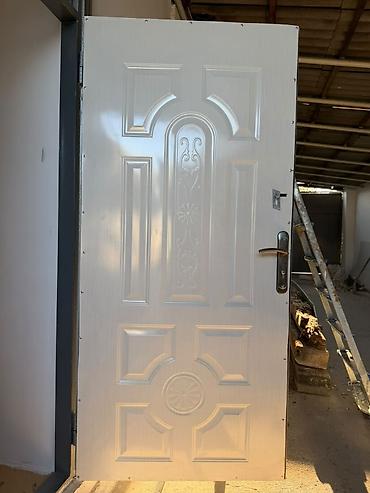 qapi celengi: Metall giriş qapısı - Material: qalın metal konstruksiya, möhkəm — 2