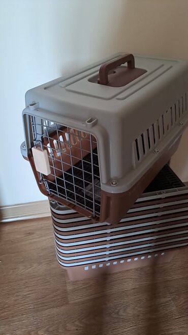 Зоотовары: Зоотовары. новый лежак. Лежак для кошки и собаки. размер 60 40 20 — 10