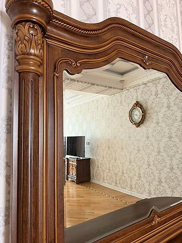 ikinci əl mebel alıram: Dəstə daxildir: Böyük böyrü oval komod, üst böyük bəzəkli güzgü və — 5