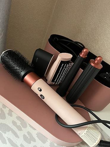 круглый: Мультистайлер Dyson, Круглая щетка — 1