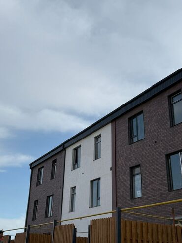 Продажа домов: Таунхаус, 160 м², 8 комнат, Агентство недвижимости, ПСО (под самоотделку) — 2