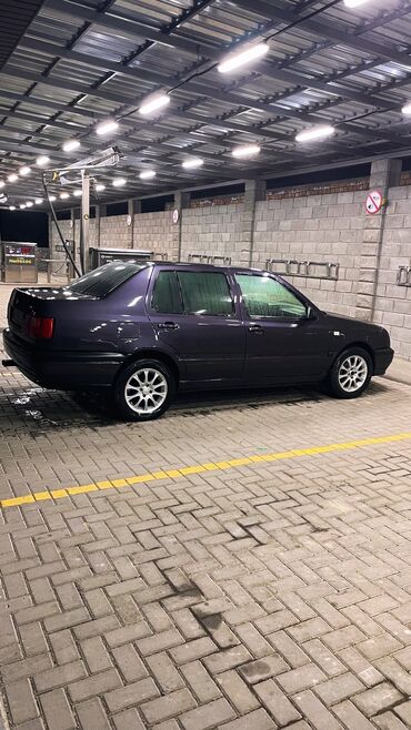 фольксваген поло каропка: Volkswagen Vento: 1993 г., 1.8 л, Механика, Бензин, Седан